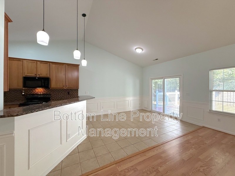 Stunning 3 Bedroom 2 Bathroom Home with Fenced Yard Located In Scenic Indian Land/Fort Mill, SC! property image