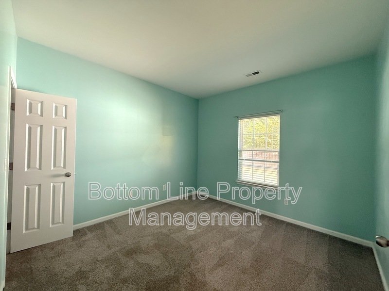 Stunning 3 Bedroom 2 Bathroom Home with Fenced Yard Located In Scenic Indian Land/Fort Mill, SC! property image