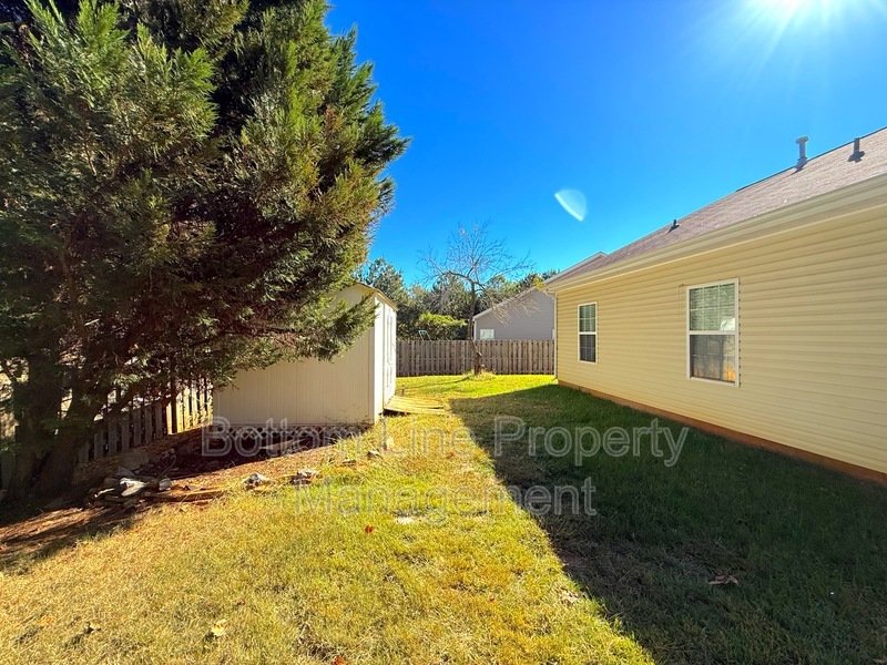 Stunning 3 Bedroom 2 Bathroom Home with Fenced Yard Located In Scenic Indian Land/Fort Mill, SC! property image