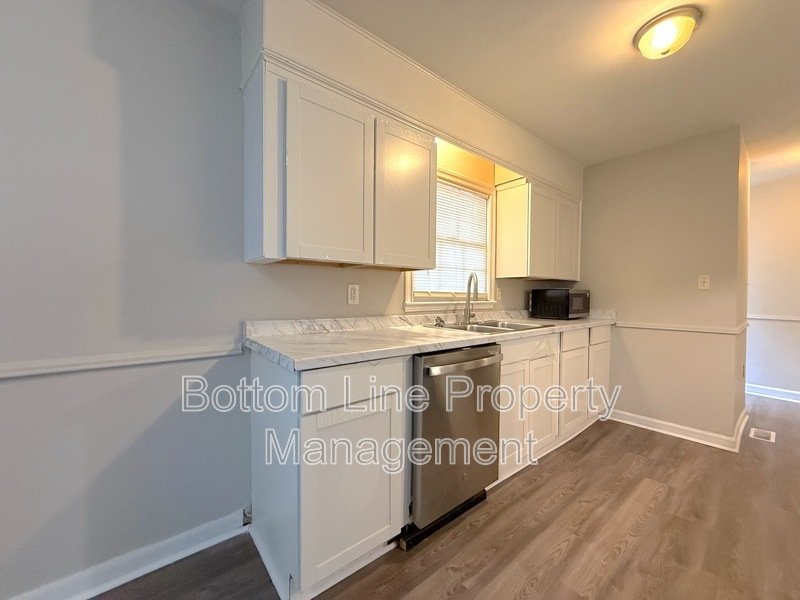 Recently Renovated 3 BR/2BA SFH with Generous Fenced Yard and Bonus Rooms! property image