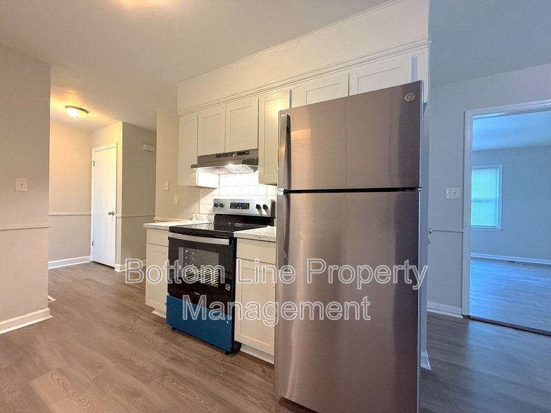 Recently Renovated 3 BR/2BA SFH with Generous Fenced Yard and Bonus Rooms! property image