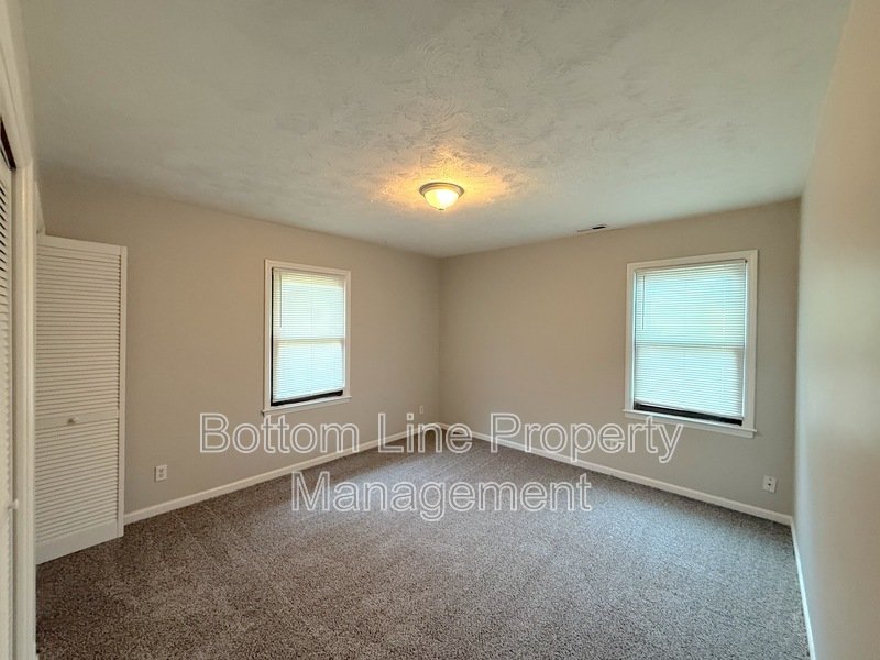 Recently Renovated 3 BR/2BA SFH with Generous Fenced Yard and Bonus Rooms! property image