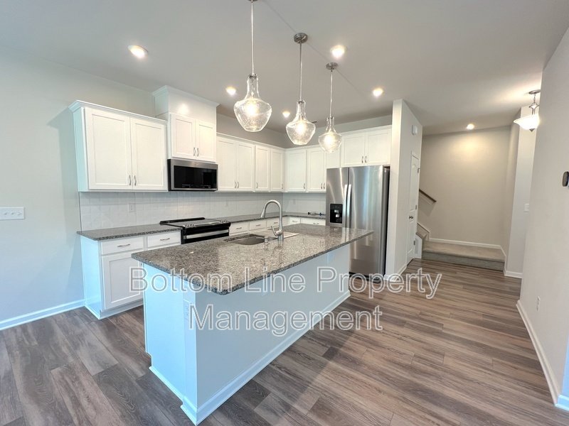 Corner-Unit Home! property image