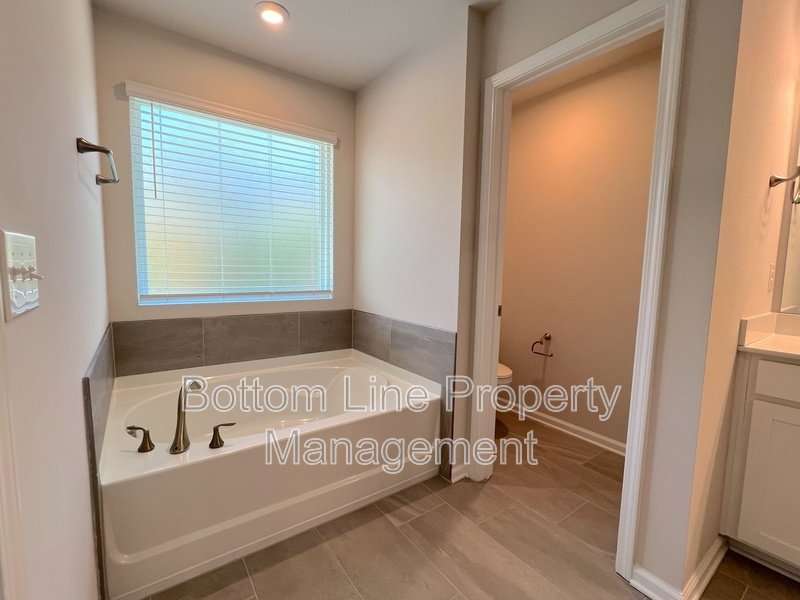 Corner-Unit Home! property image