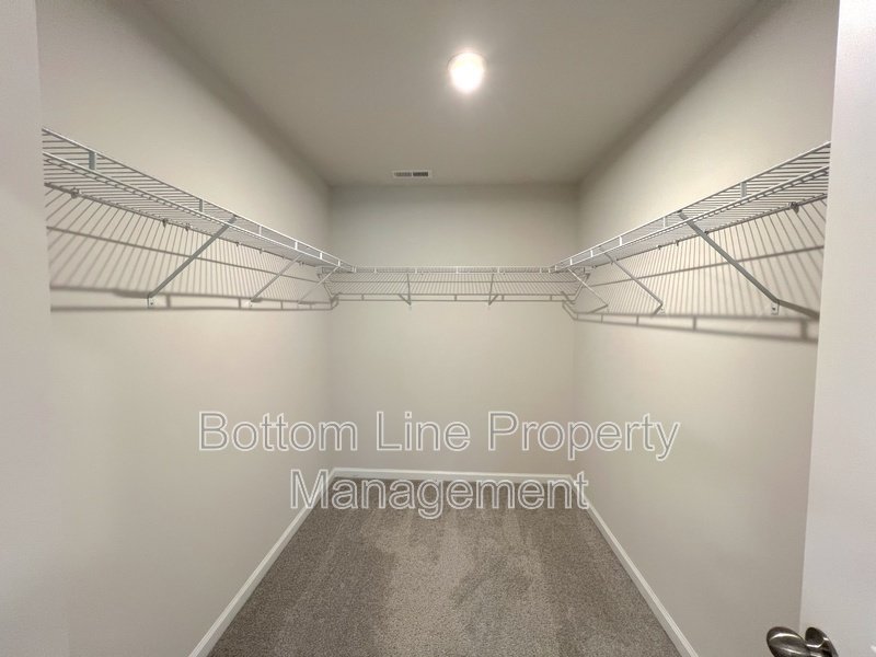 Corner-Unit Home! property image