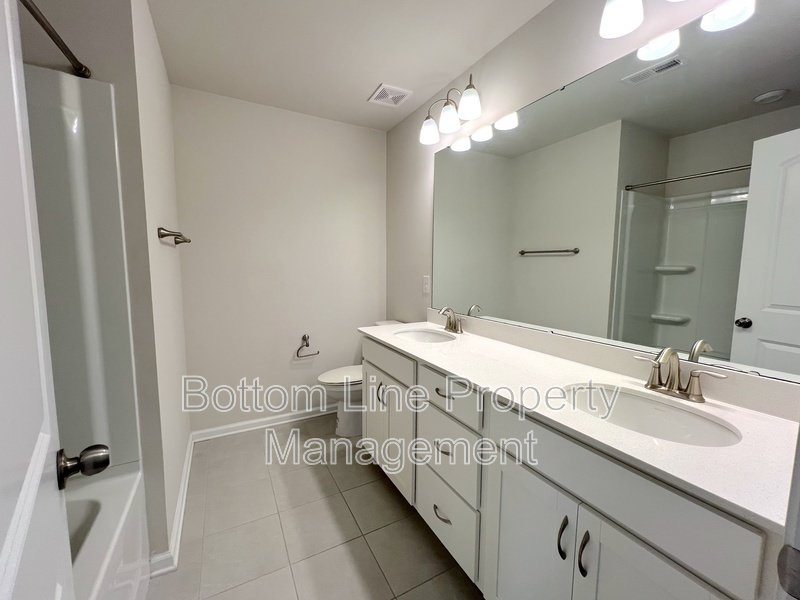 Corner-Unit Home! property image