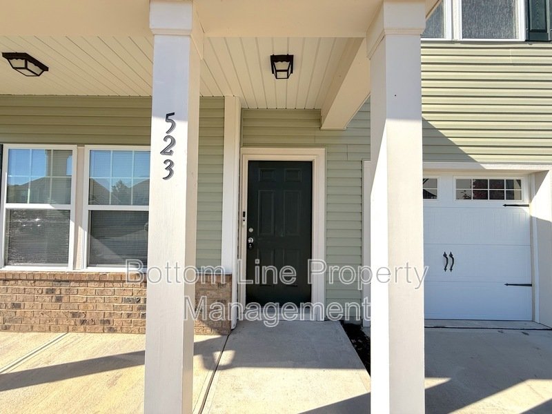 Spacious 3 Bed 2.5 Bath Home In Locust property image