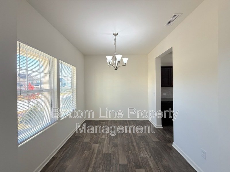 Spacious 3 Bed 2.5 Bath Home In Locust property image