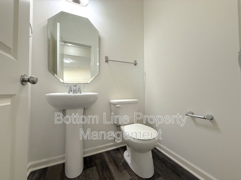 Spacious 3 Bed 2.5 Bath Home In Locust property image