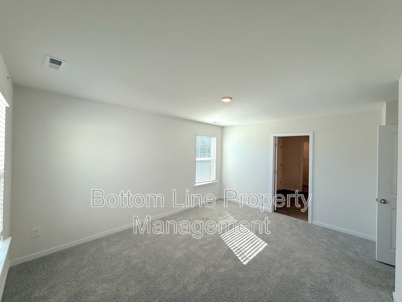 Spacious 2025 Constuction! 4BR 2.5 BA Home with Fireplace w/ Move-in Special! property image