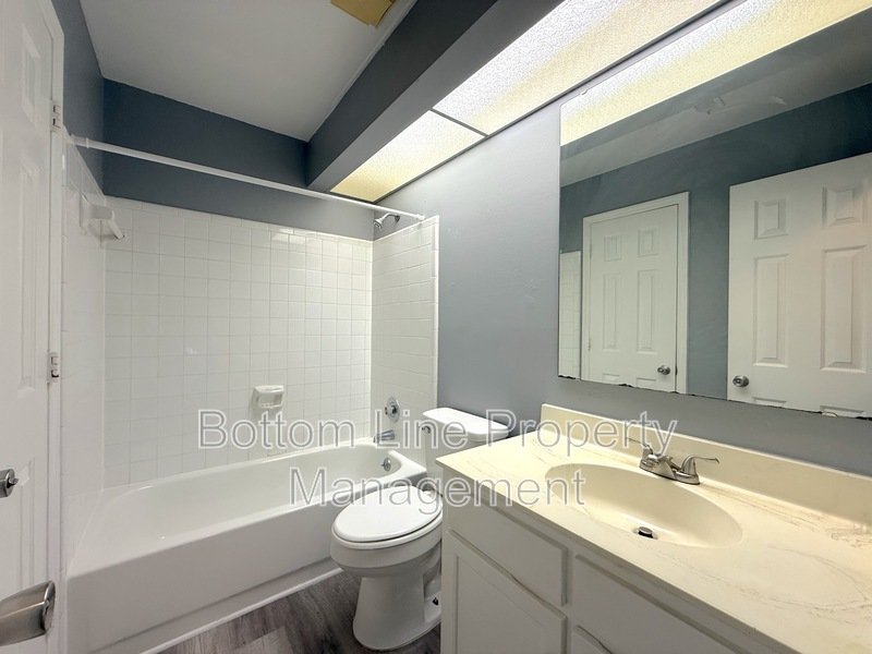 Cozy 2 Bedroom 2 Bathroom Townhouse For Rent!!! property image