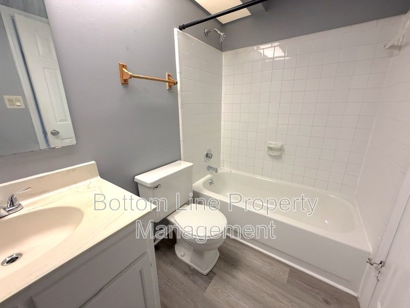Cozy 2 Bedroom 2 Bathroom Townhouse For Rent!!! property image