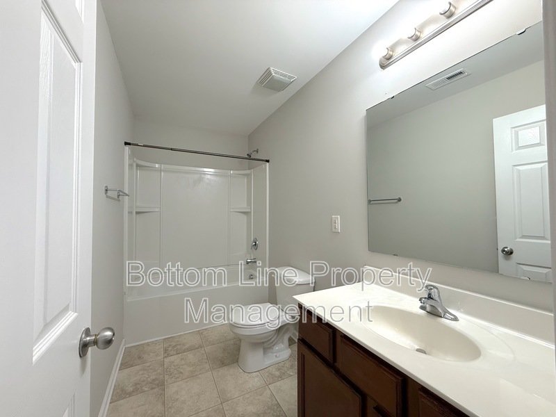 Stunning 3 Bedroom 2.5 Bathroom Home For Rent property image
