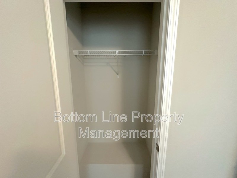 Stunning 3 Bed 2.5 Bath Townhome For Rent!!!! property image