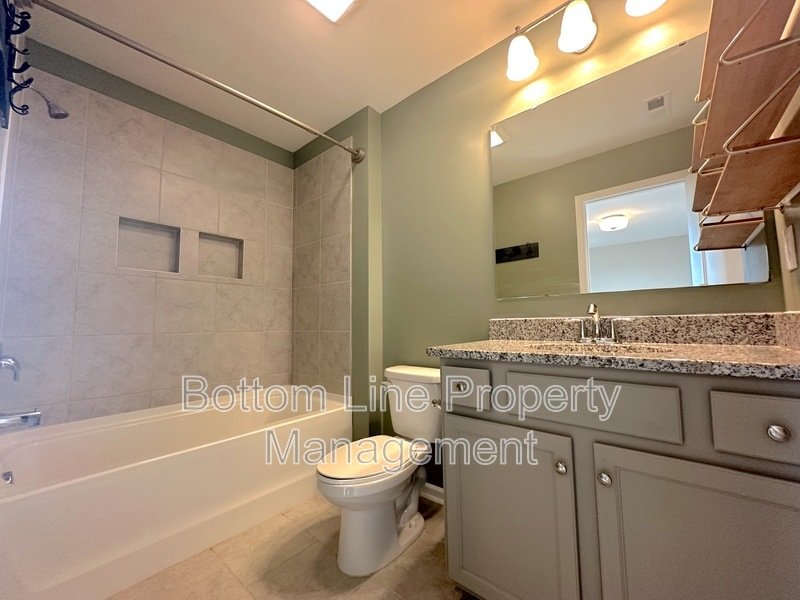 Stunning 3 Bed 2.5 Bath Townhome For Rent!!!! property image