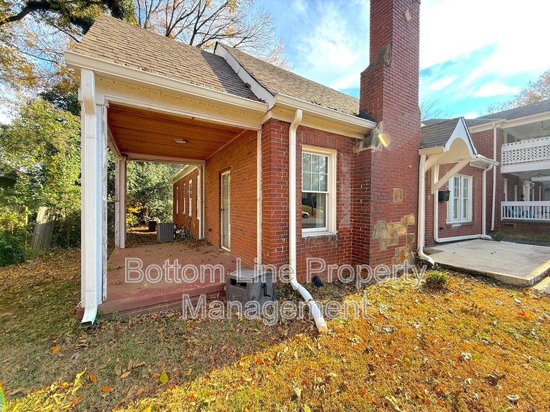 3BR/2BA Home in Wesley Heights with Historic Charm and Modern Luxury! property image
