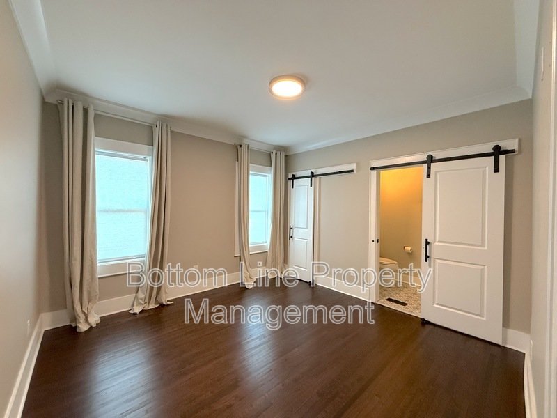 3BR/2BA Home in Wesley Heights with Historic Charm and Modern Luxury! property image