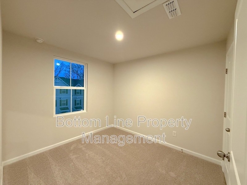 Bright property image