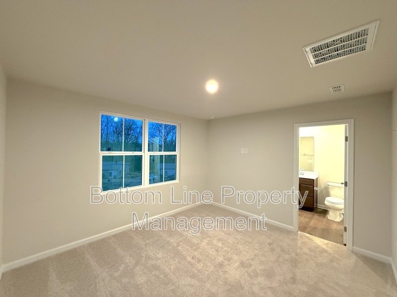 Bright property image