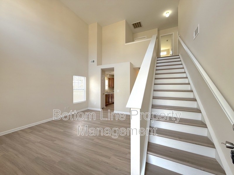 Move In Special! $500 Off First Full Months Rent! property image