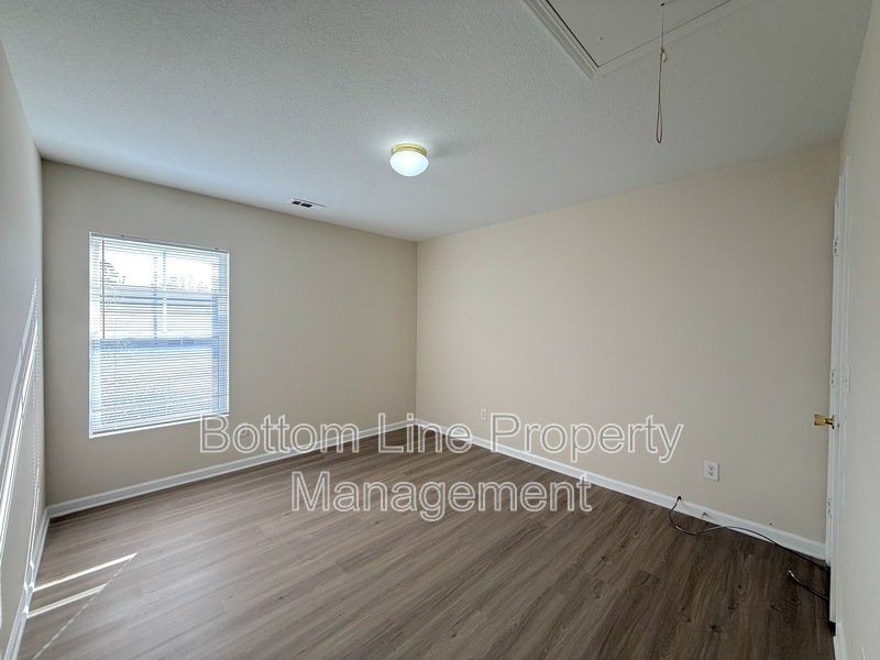 Move In Special! $500 Off First Full Months Rent! property image