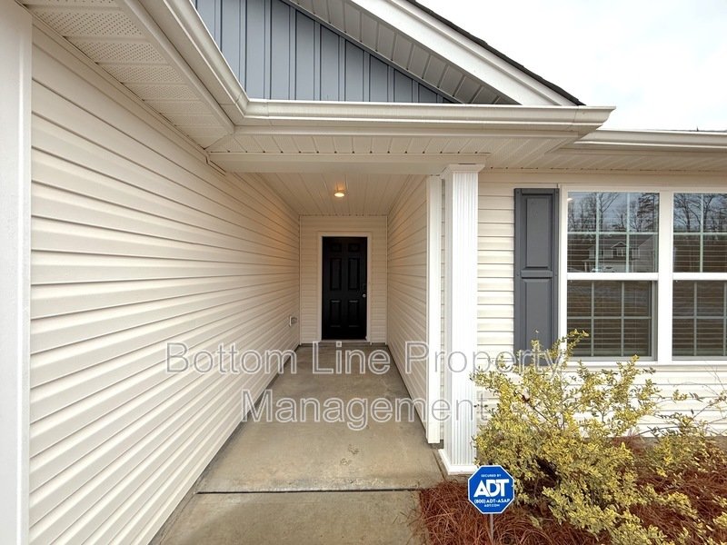 Updated 3 Bedroom 2 Bathroom SFH For Rent!!! property image