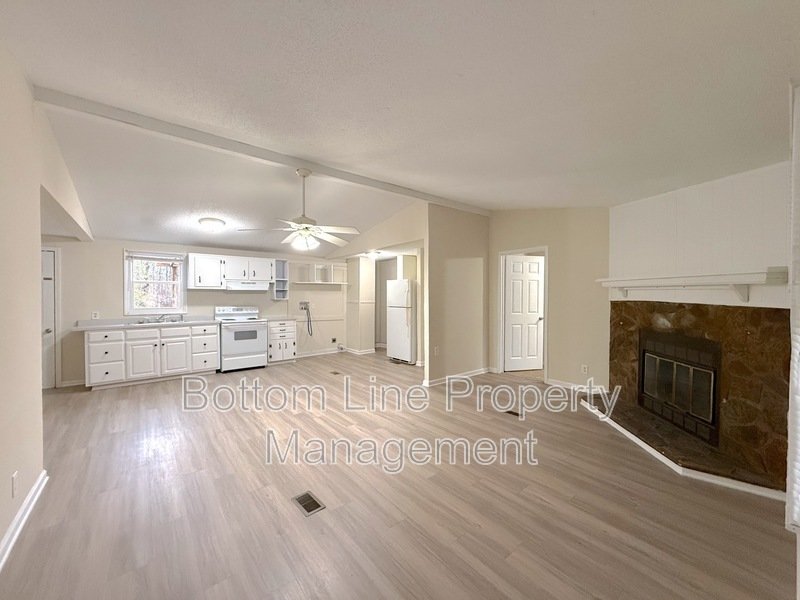 Beautifully Designed Home Surrounded by Breathtaking Nature property image