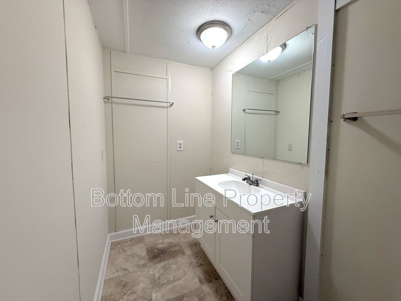 Beautifully Designed Home Surrounded by Breathtaking Nature property image