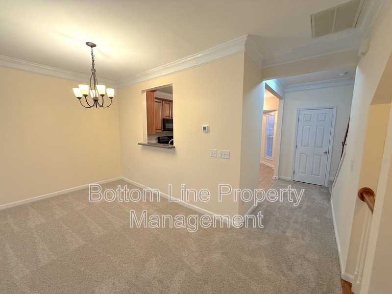 Elegant 4 Bedroom 3.5 Bath Corner Unit Townhome in GREAT LOCATION! property image