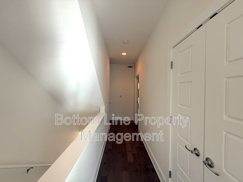 211 Doggett St property image