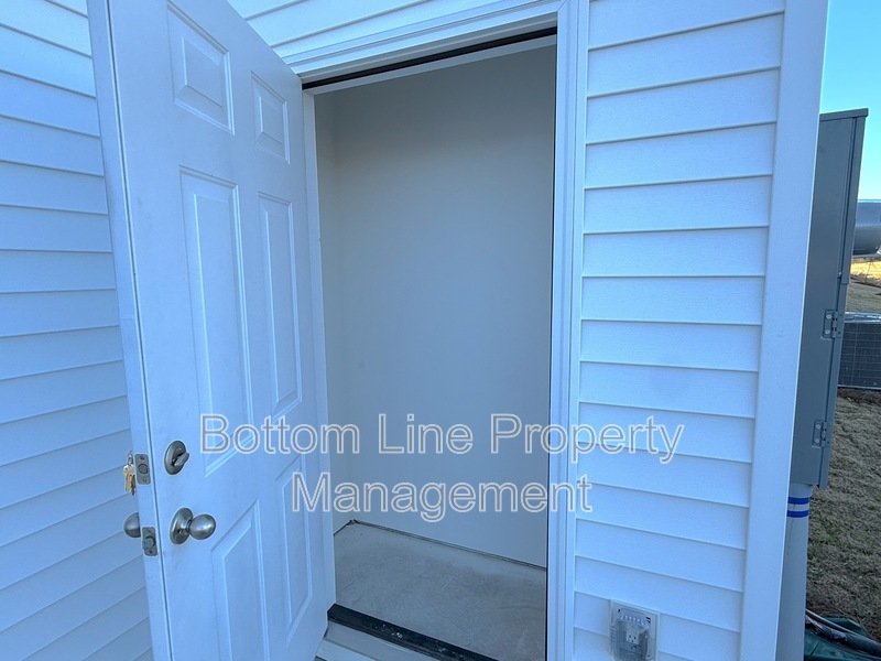 ✨ Brand New Construction – Never Lived In! ✨ property image