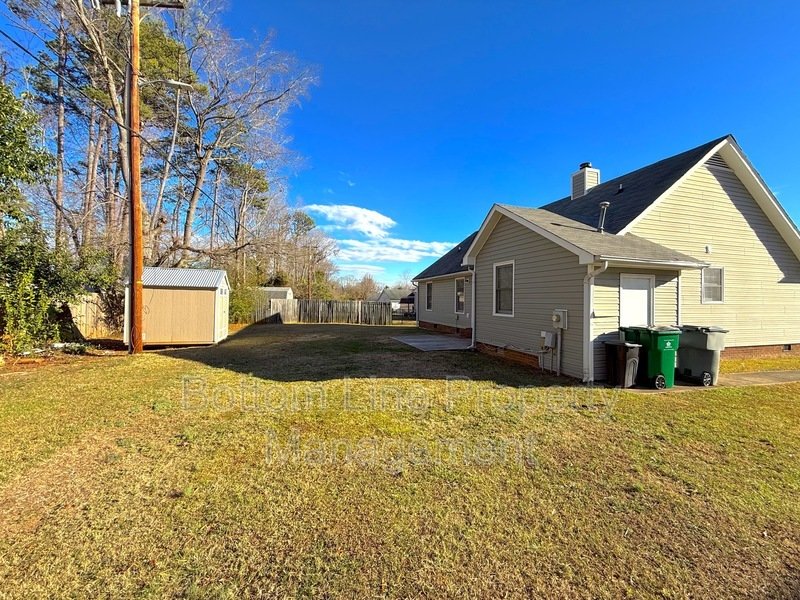 Modern and Charming 3 Bed 2 Bath Home For Rent property image