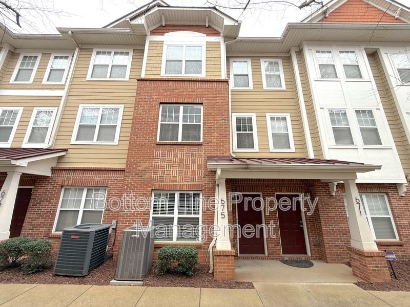 Cozy And Furnished TownHouse Near Uptown Charlotte property image