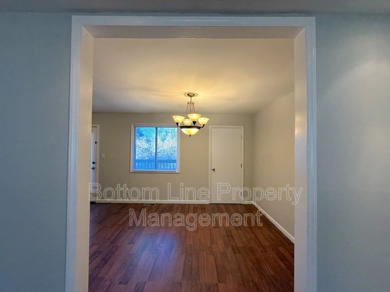 Location Location! 3 bedrooms & 1 bath close to Wilkinson & 85 property image