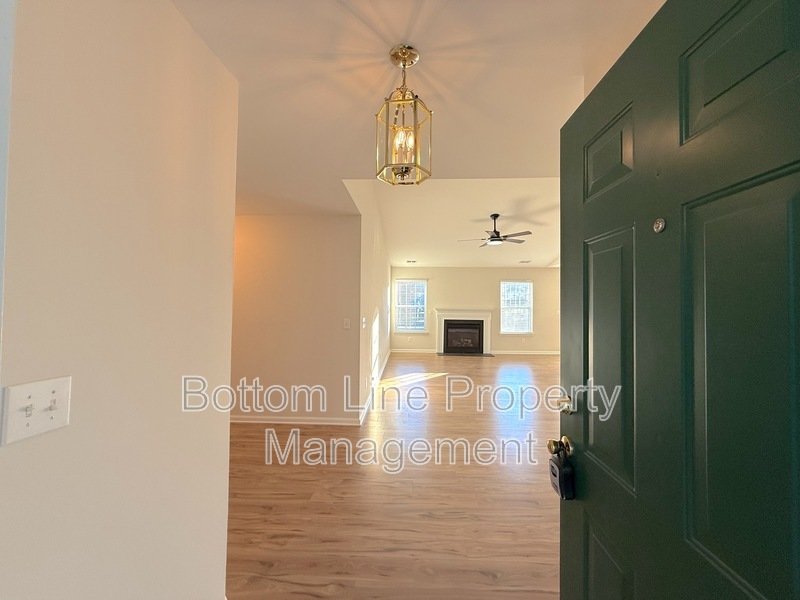 Rare Single-Story in Desirable Crismark | 4 Beds, Resort-Style Pool/Tennis property image