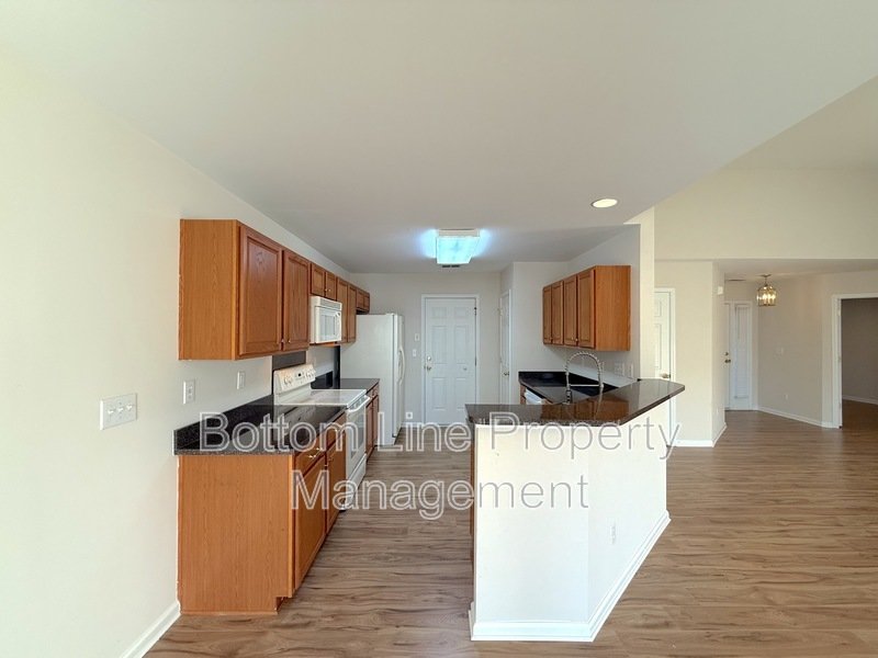 Rare Single-Story in Desirable Crismark | 4 Beds, Resort-Style Pool/Tennis property image