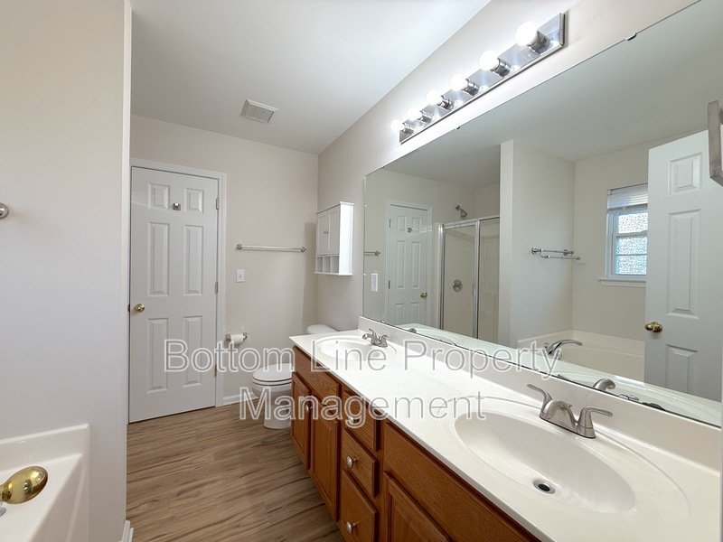 Rare Single-Story in Desirable Crismark | 4 Beds, Resort-Style Pool/Tennis property image