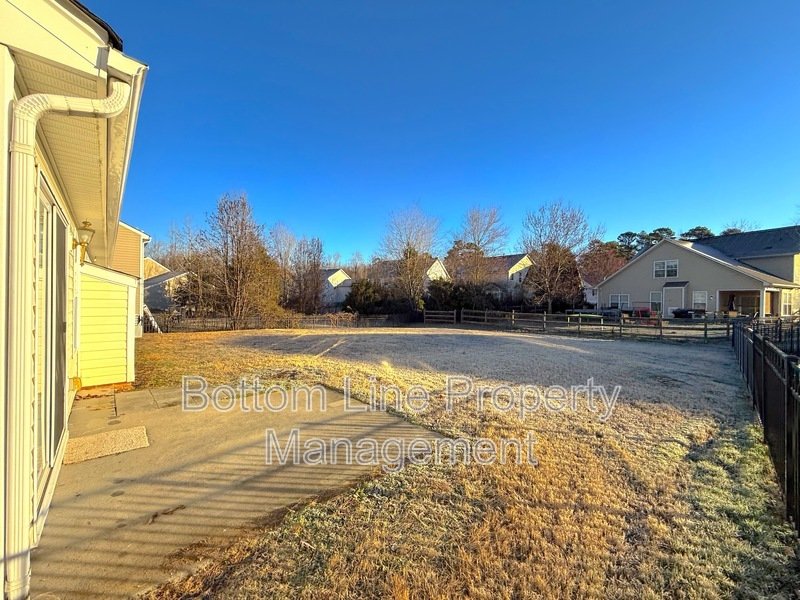 Rare Single-Story in Desirable Crismark | 4 Beds, Resort-Style Pool/Tennis property image