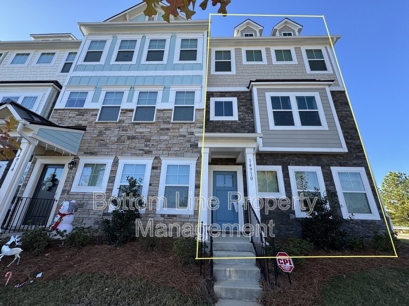 Stunning 3 Bed 2.5 Bath Townhome For Rent!!!! property image