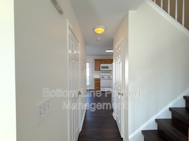 🏡 Charming 3BR / 2.5BA Single-Family Home in Coulwood West property image