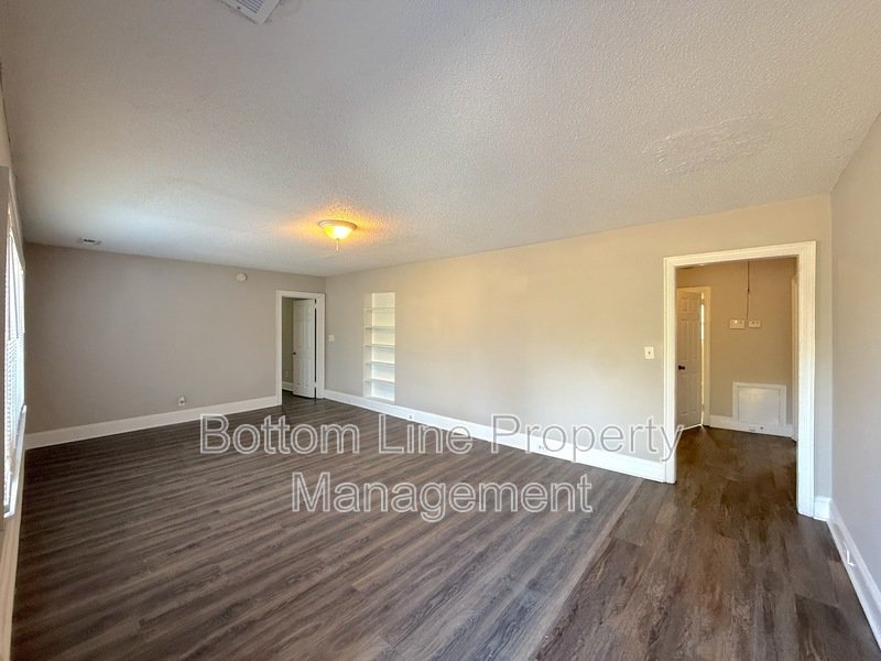 Charming 3 Bedroom 1 Bathroom House For Rent property image