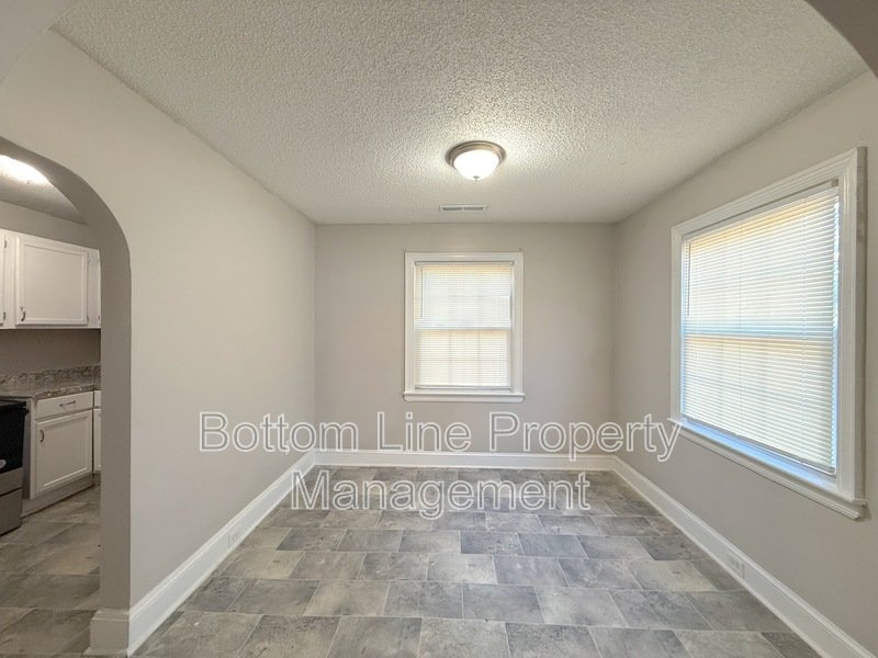 Charming 3 Bedroom 1 Bathroom House For Rent property image