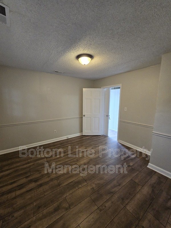 Cozy 2 bedroom 2 bathroom available now property image