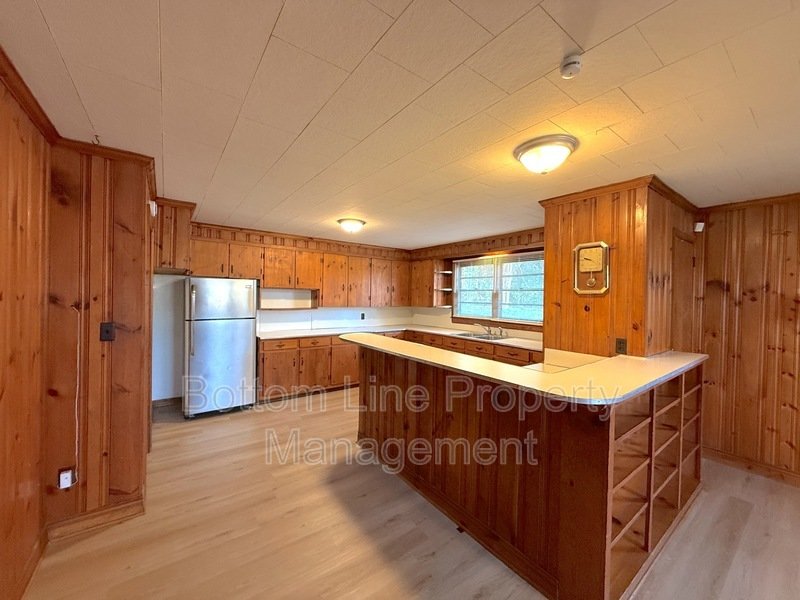 🏡 Updated Country Home on Spacious Corner Lot in Clover, SC 🌳 property image