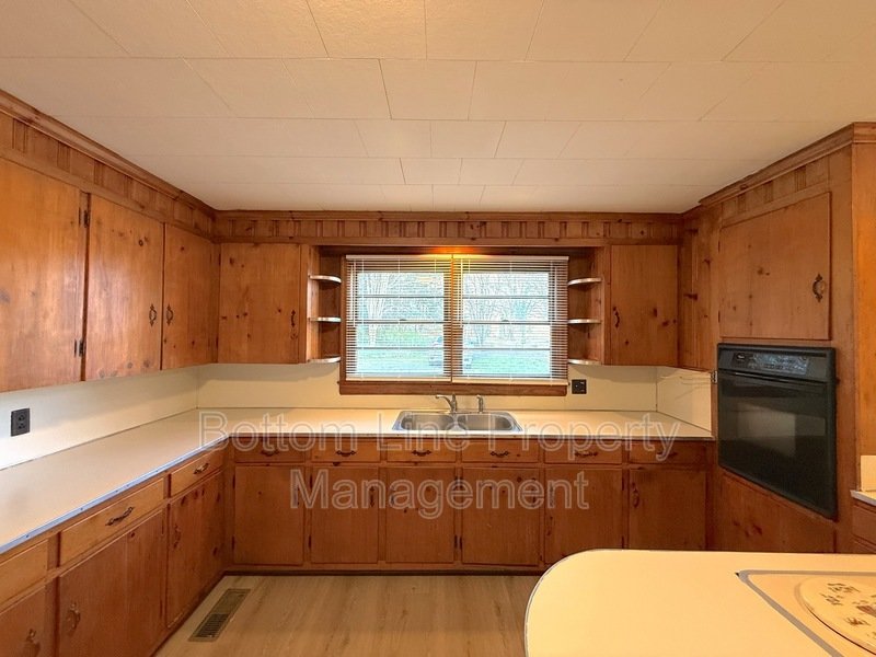 🏡 Updated Country Home on Spacious Corner Lot in Clover, SC 🌳 property image