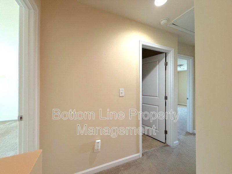 Beautiful 3 Bedroom 2.5 Bathroom Unit For Rent!!!! property image