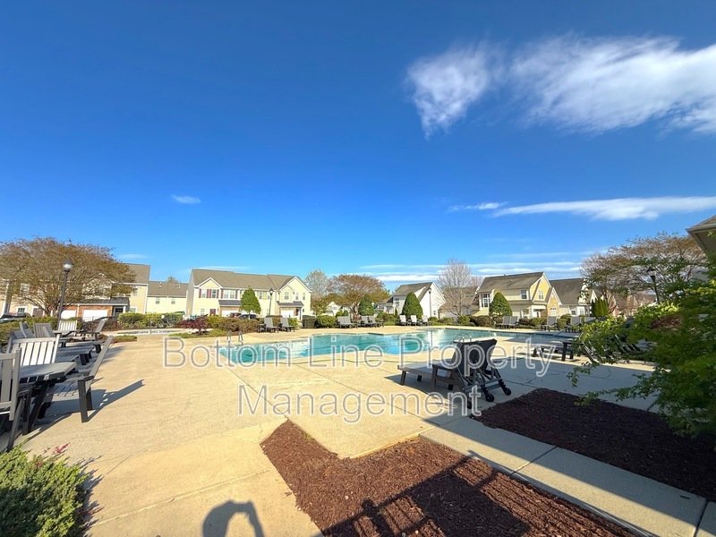 Beautiful 3 Bedroom 2.5 Bathroom Unit For Rent!!!! property image