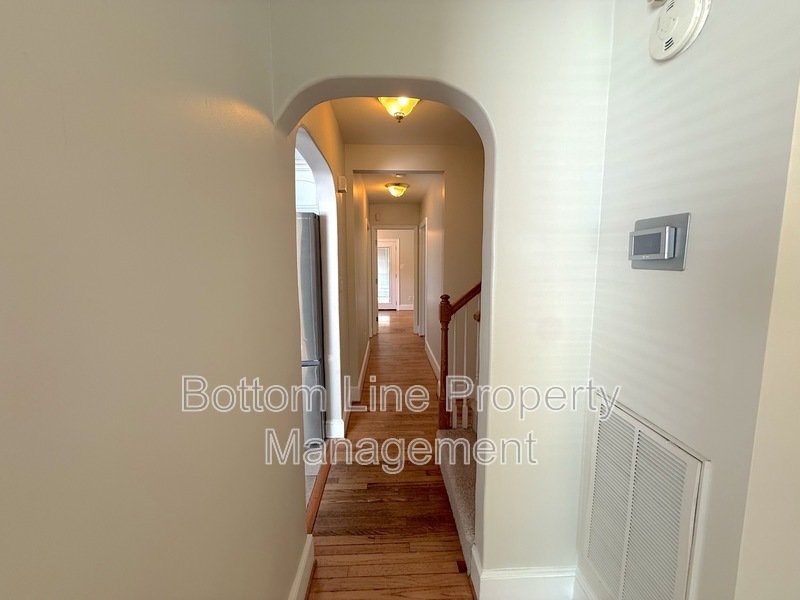 Live comfortably in Plaza Midwood! property image