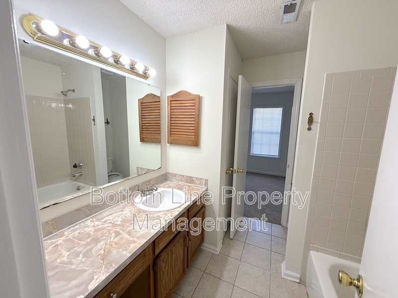 Bright property image