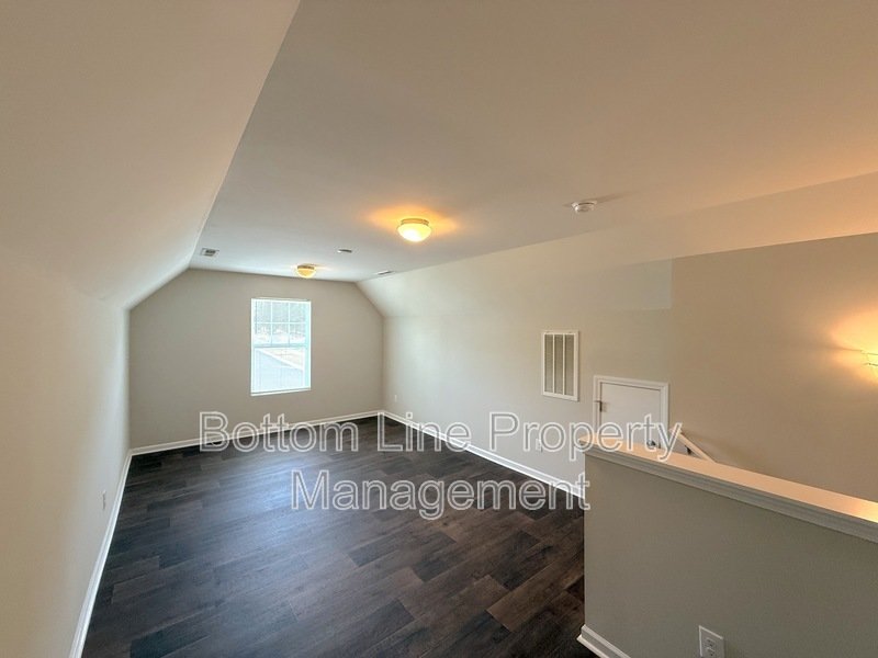 Bright property image